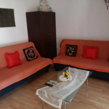 Anna Apartment