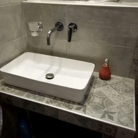 Anna Apartment *